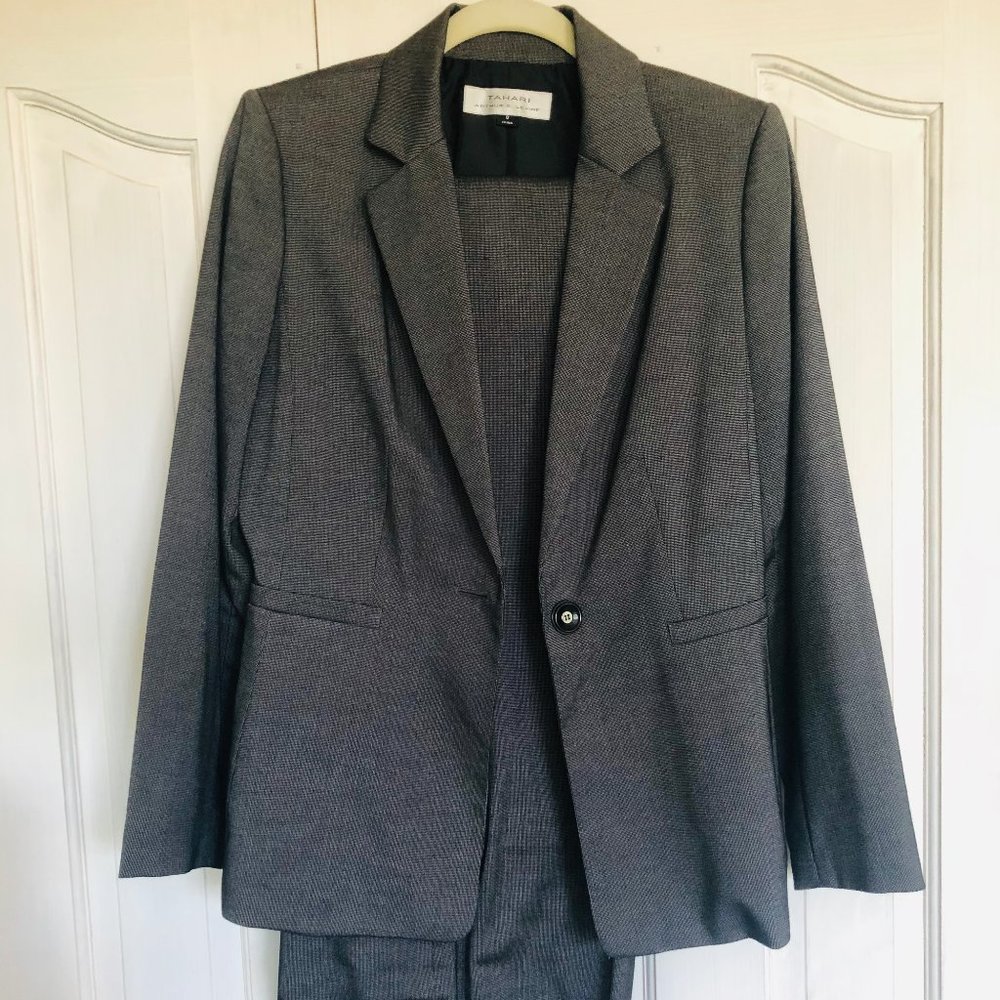 Women's Business Pant Suit